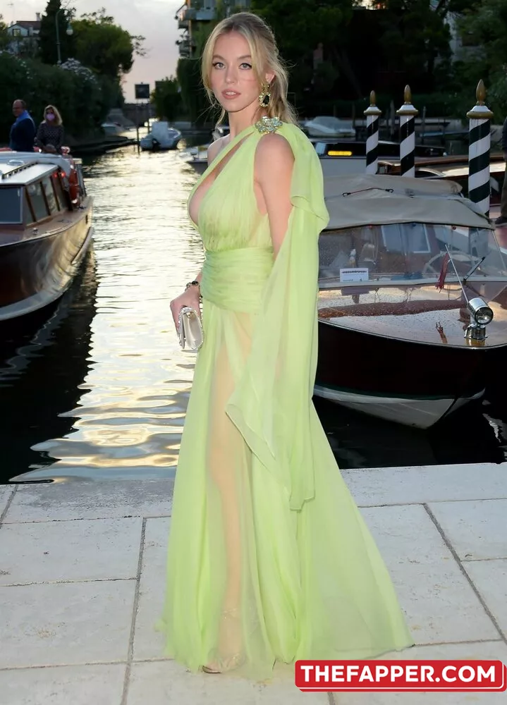 Sydney Sweeney  Onlyfans Leaked Nude Image #9CruQ8x0cH