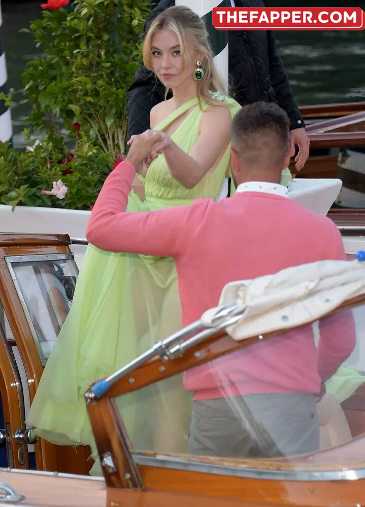 Sydney Sweeney  Onlyfans Leaked Nude Image #AAYIsaSdlh