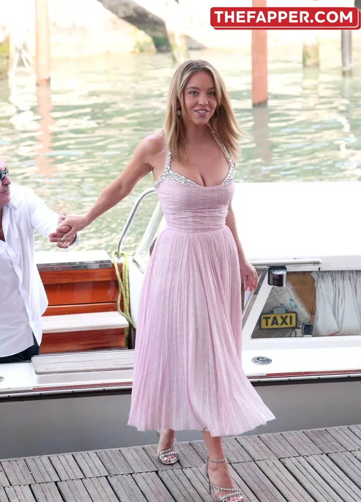 Sydney Sweeney  Onlyfans Leaked Nude Image #m7TEP5PwDC