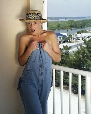 Tammy Sytch #13W9IeuvU8