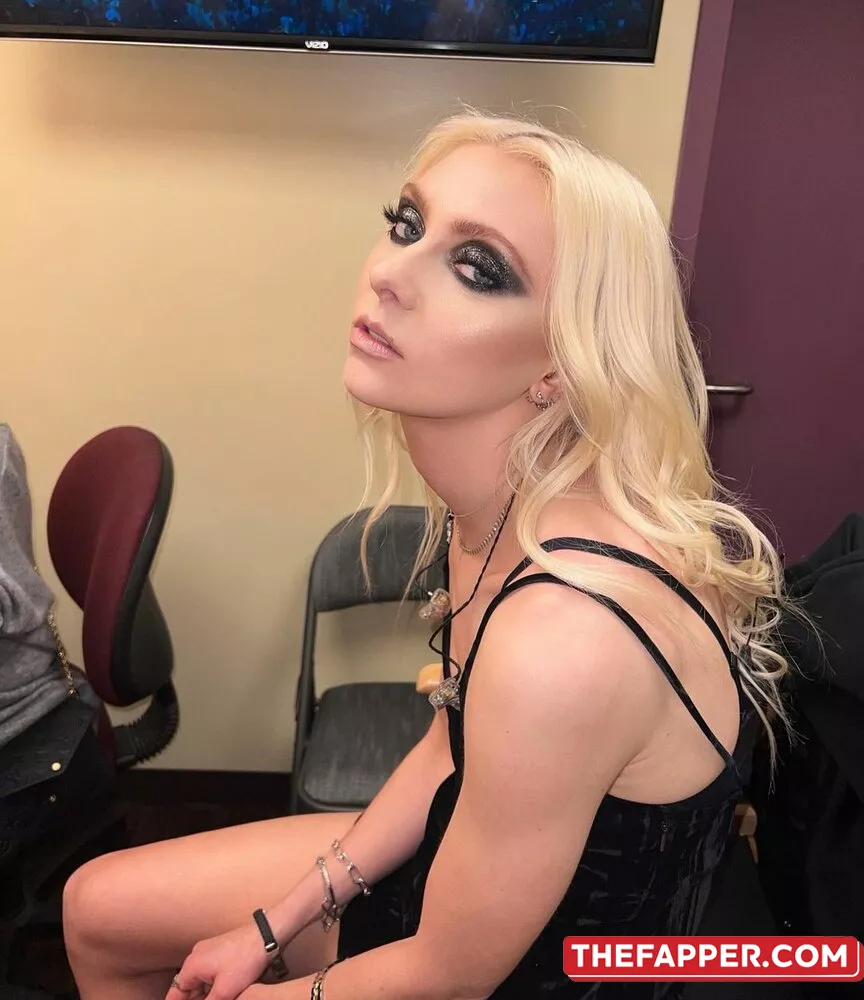 Taylor Momsen  Onlyfans Leaked Nude Image #0JPOPMqjUP