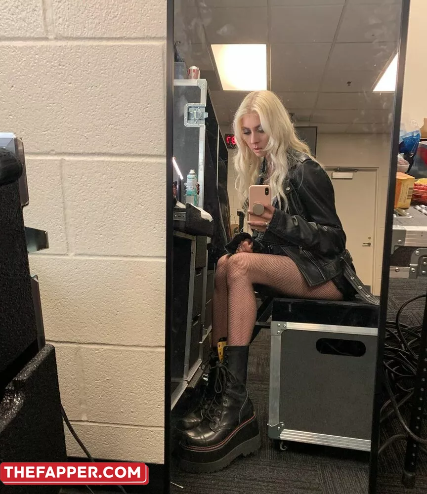 Taylor Momsen  Onlyfans Leaked Nude Image #0ZxzmwlTrn
