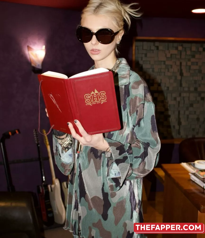 Taylor Momsen  Onlyfans Leaked Nude Image #1Npbf6aILm