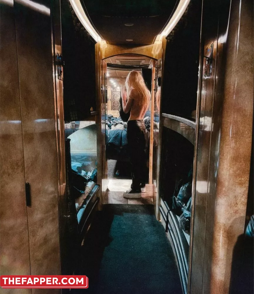 Taylor Momsen  Onlyfans Leaked Nude Image #4cAl6wnm5J