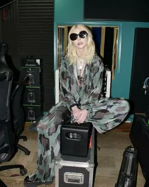 Taylor Momsen #4gd2dDdTFd