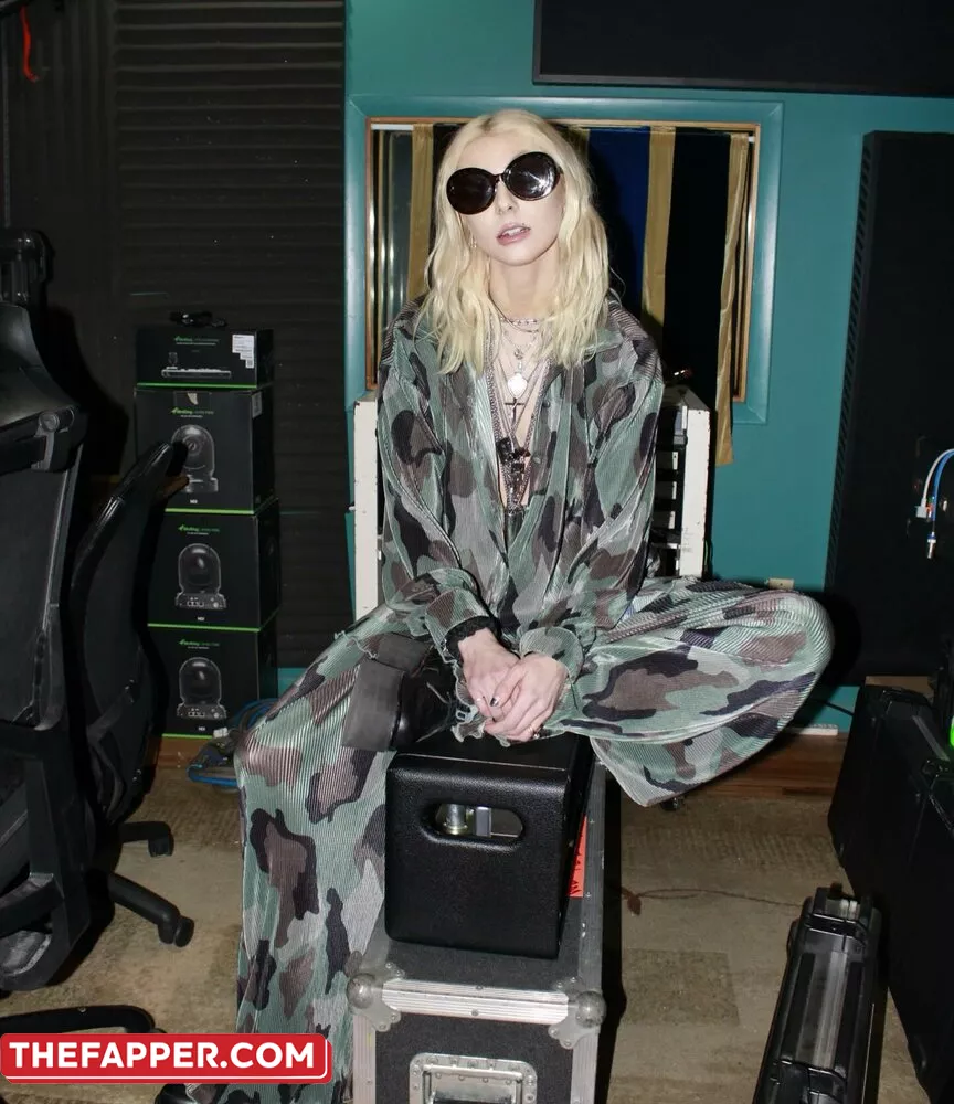 Taylor Momsen  Onlyfans Leaked Nude Image #4gd2dDdTFd