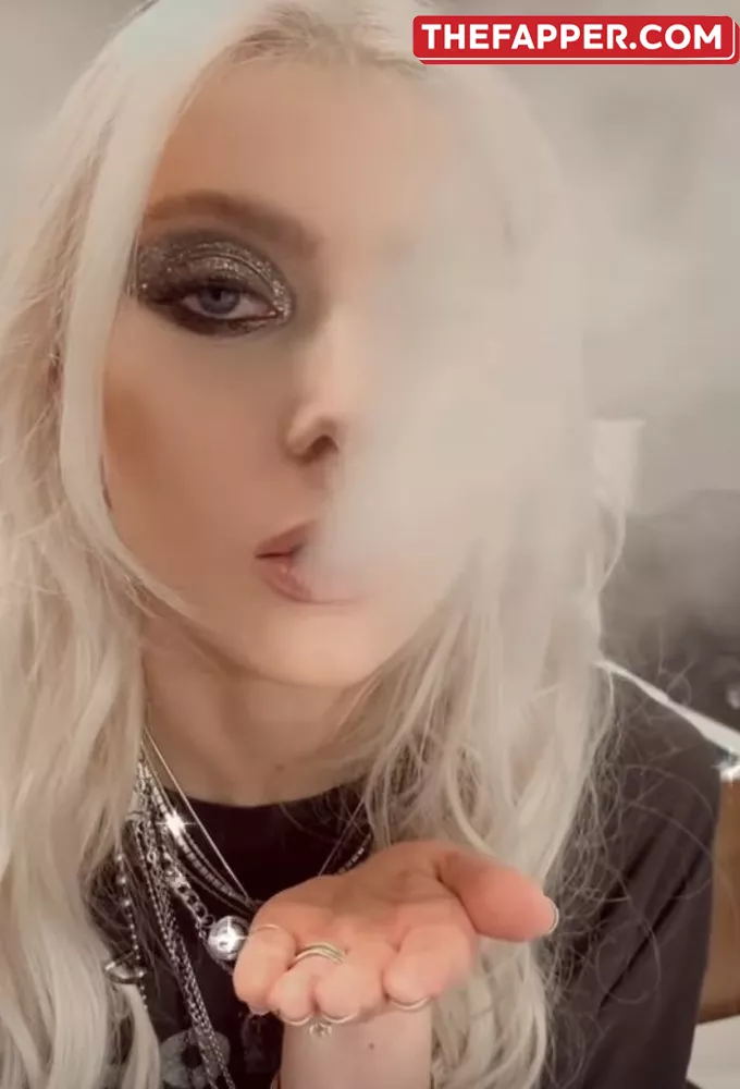 Taylor Momsen  Onlyfans Leaked Nude Image #5DIOF80XmJ