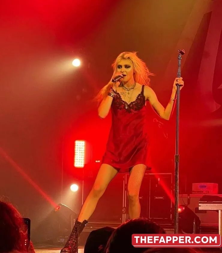 Taylor Momsen  Onlyfans Leaked Nude Image #D5dQaD65Vr