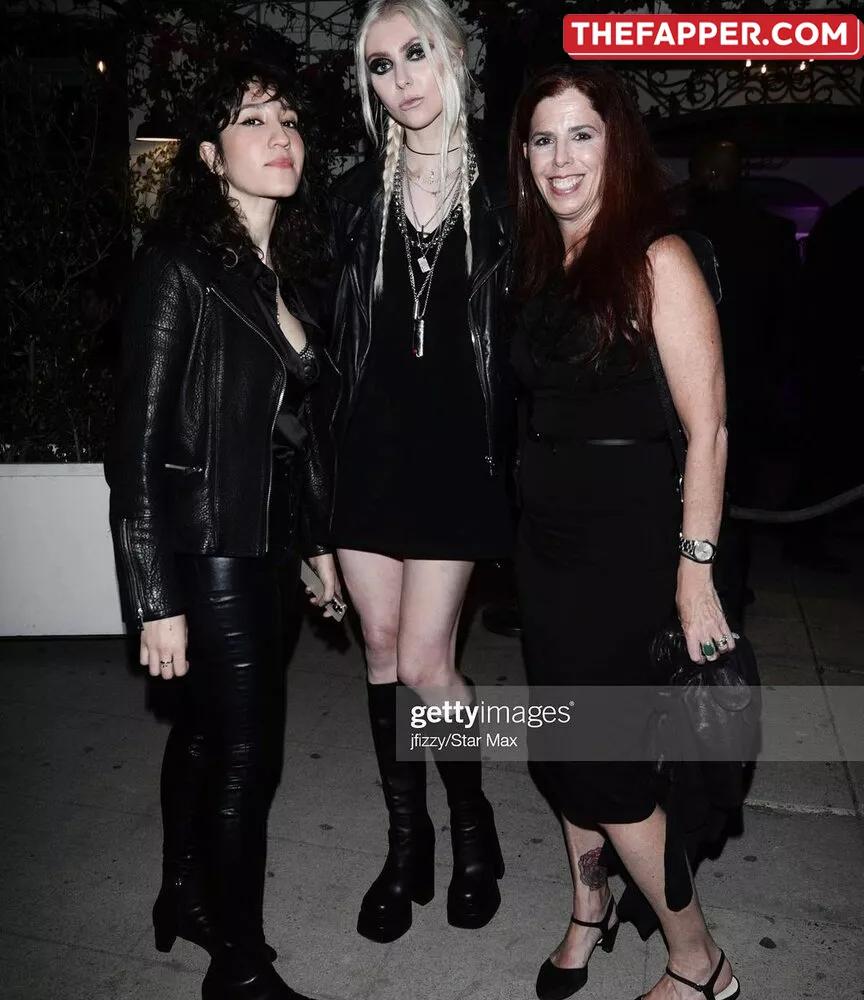 Taylor Momsen  Onlyfans Leaked Nude Image #KrJS12ejUJ