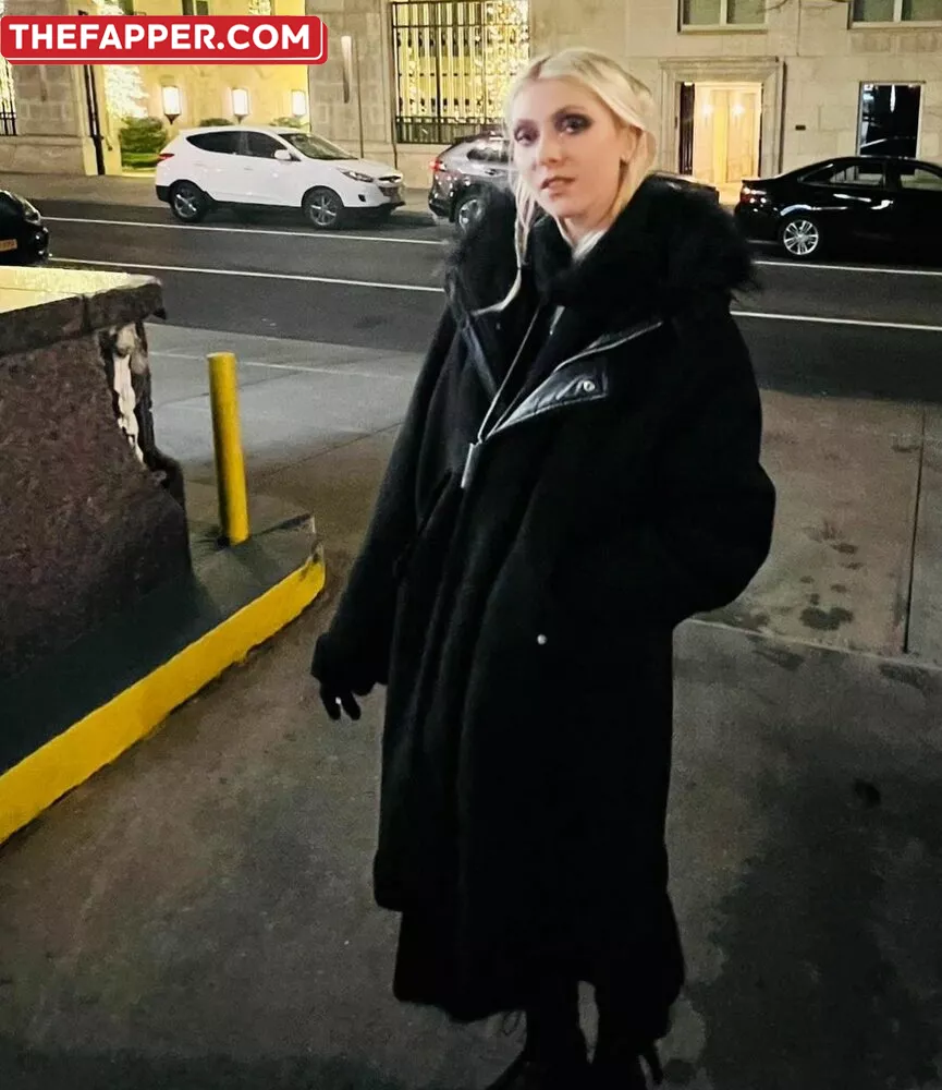 Taylor Momsen  Onlyfans Leaked Nude Image #p92GM3PvV7