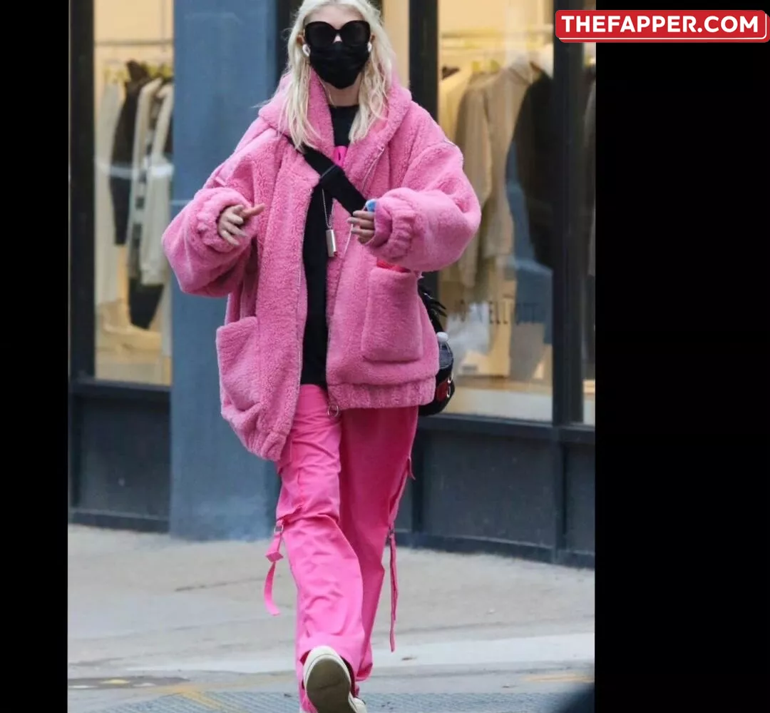 Taylor Momsen  Onlyfans Leaked Nude Image #tHIBACTHKa
