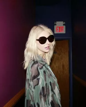 Taylor Momsen #uooK1wR9LR