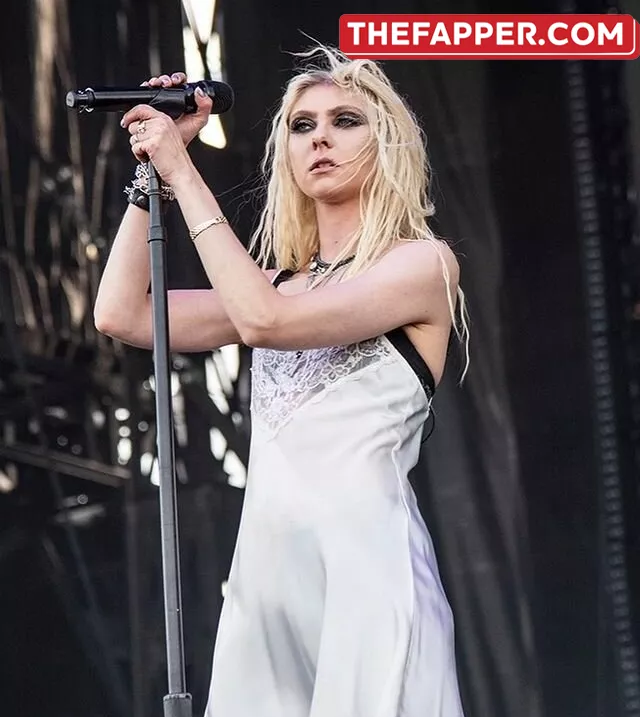 Taylor Momsen  Onlyfans Leaked Nude Image #zGHb95g5Av