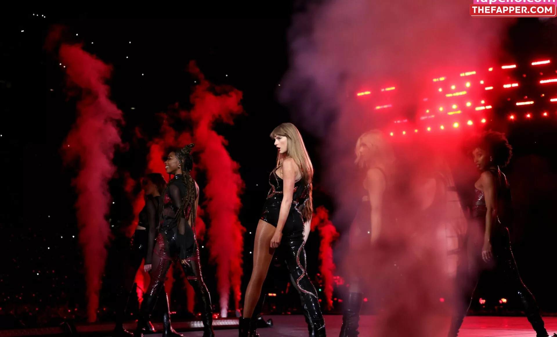 Taylor Swift  Onlyfans Leaked Nude Image #83vAqVYhKt