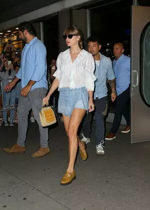 Taylor Swift Onlyfans Leaked Nude Image #8iVF7tYGWg