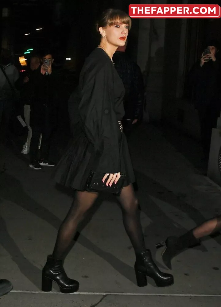Taylor Swift  Onlyfans Leaked Nude Image #AJ6zuYHtaU