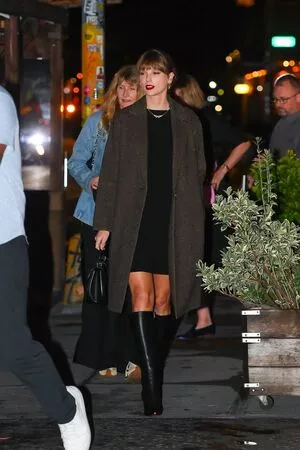 Taylor Swift Onlyfans Leaked Nude Image #AQvgBWQzQl