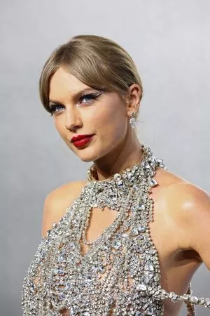 Taylor Swift Onlyfans Leaked Nude Image #FfDYOf5ITV