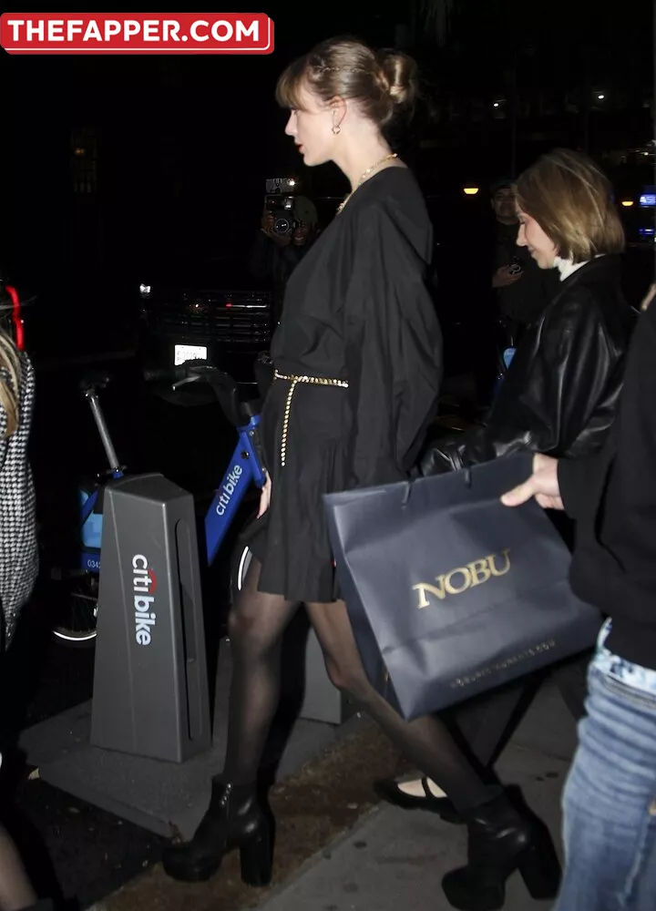 Taylor Swift  Onlyfans Leaked Nude Image #KRM62BeskJ