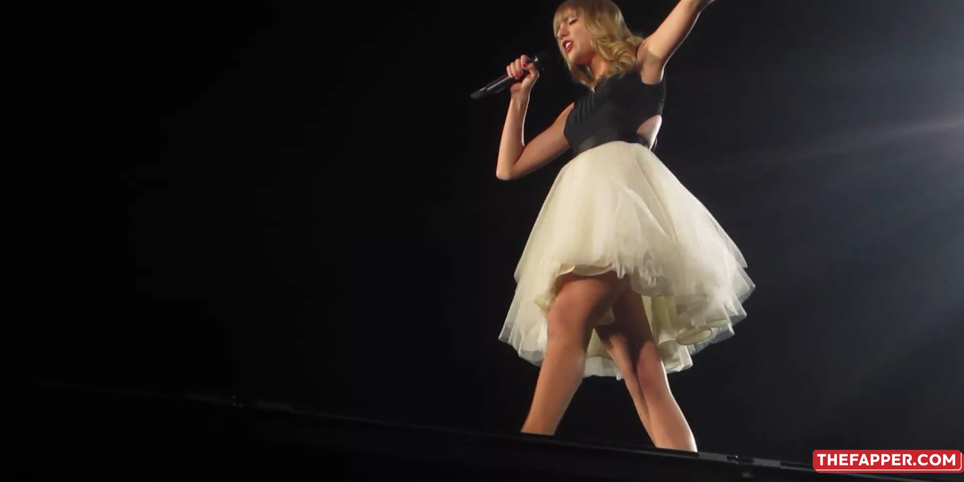 Taylor Swift  Onlyfans Leaked Nude Image #MbSFarmgmu
