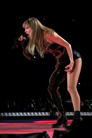 Taylor Swift Onlyfans Leaked Nude Image #NqgNU8qmur