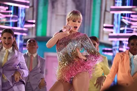 Taylor Swift Onlyfans Leaked Nude Image #avxI1Y4TOL