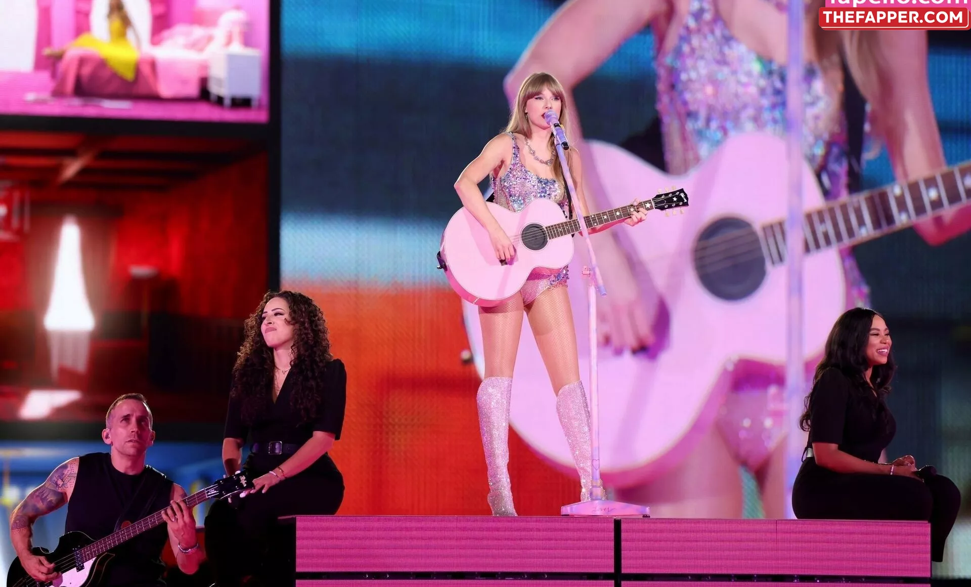 Taylor Swift  Onlyfans Leaked Nude Image #nViGgL1zZN