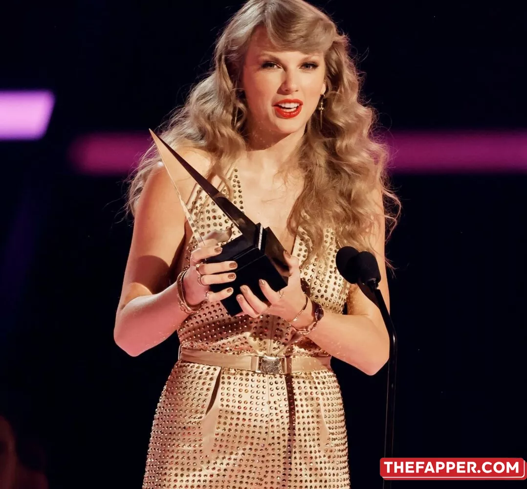 Taylor Swift  Onlyfans Leaked Nude Image #oZZkNMcWc0