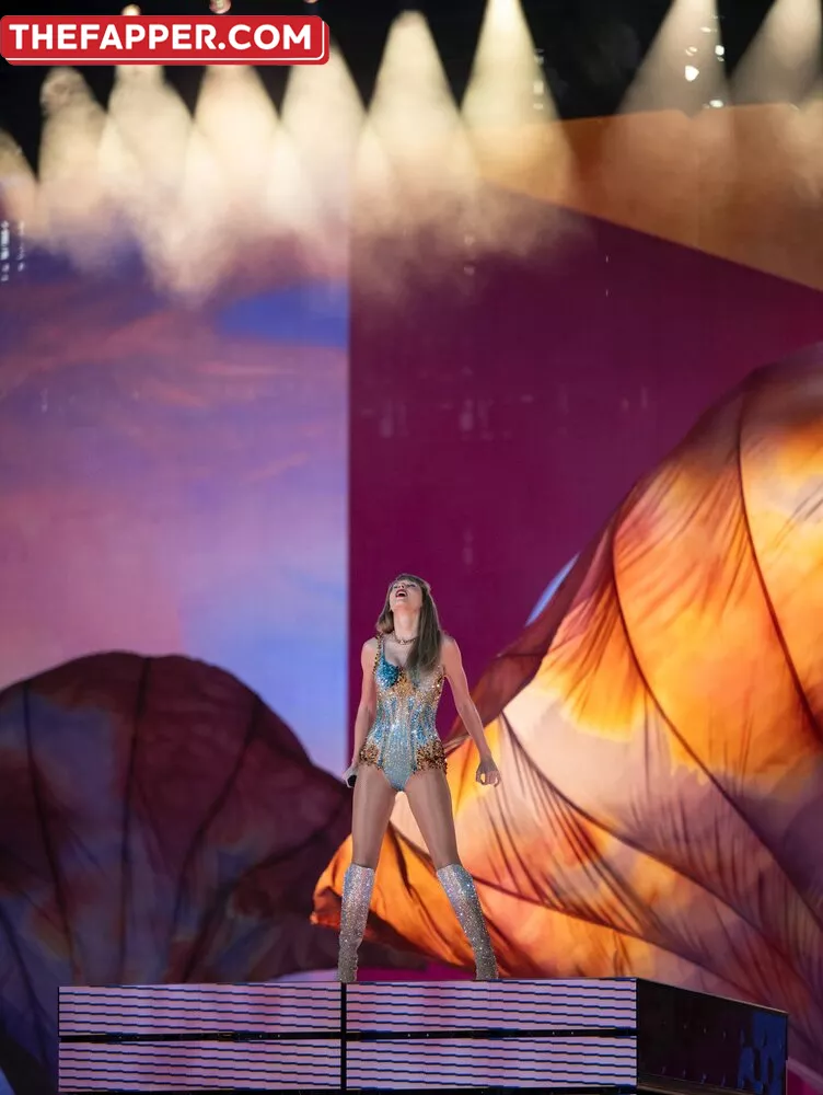 Taylor Swift  Onlyfans Leaked Nude Image #sylF1GndEV