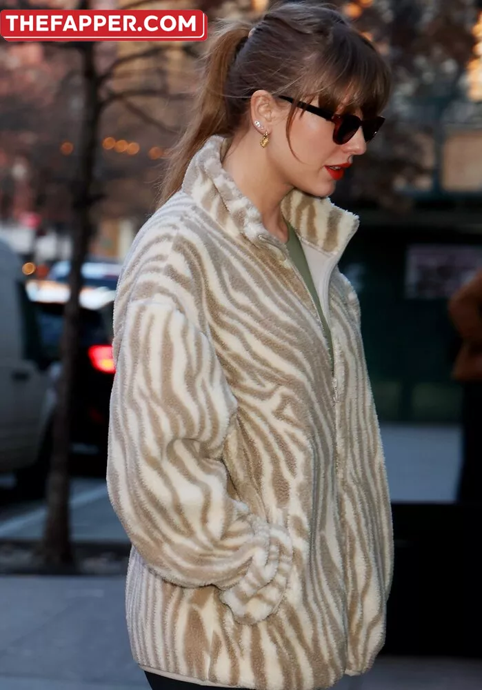 Taylor Swift  Onlyfans Leaked Nude Image #v5b78AW4K2