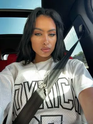 Thecaligirl #T3kXV42yYy