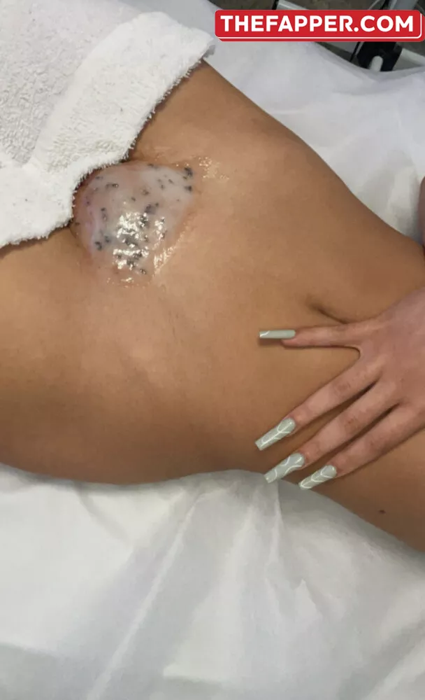 Uhhliar  Onlyfans Leaked Nude Image #OkIzubqZty