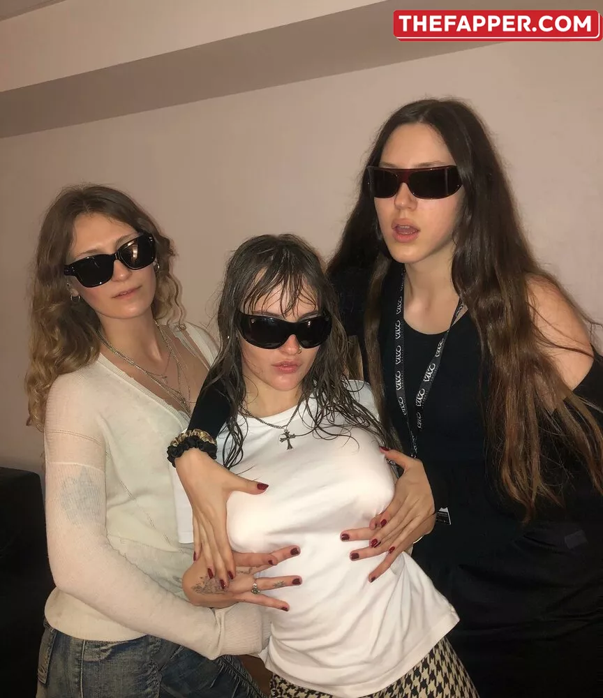 Victoria De Angelis  Onlyfans Leaked Nude Image #28YdAJaUqA