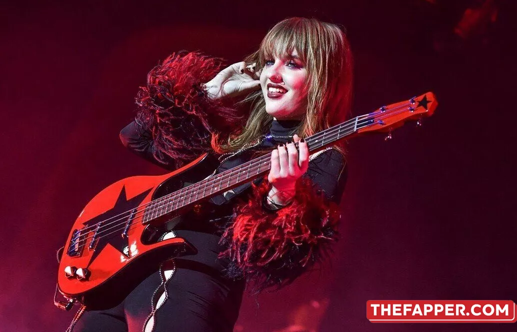 Victoria De Angelis  Onlyfans Leaked Nude Image #IIYuHVaPNj