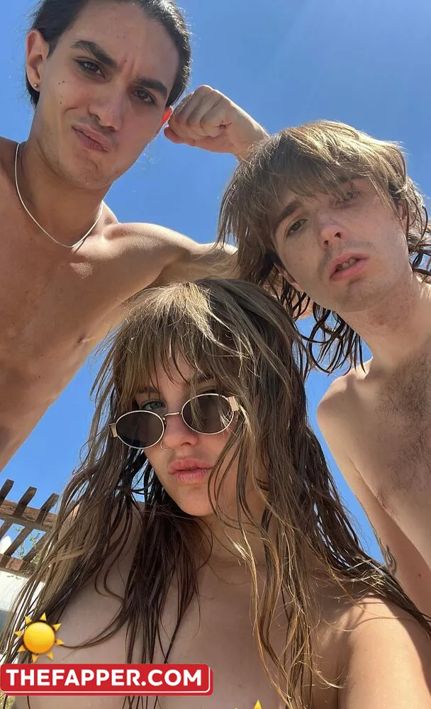Victoria De Angelis  Onlyfans Leaked Nude Image #MkUfHk0hHk