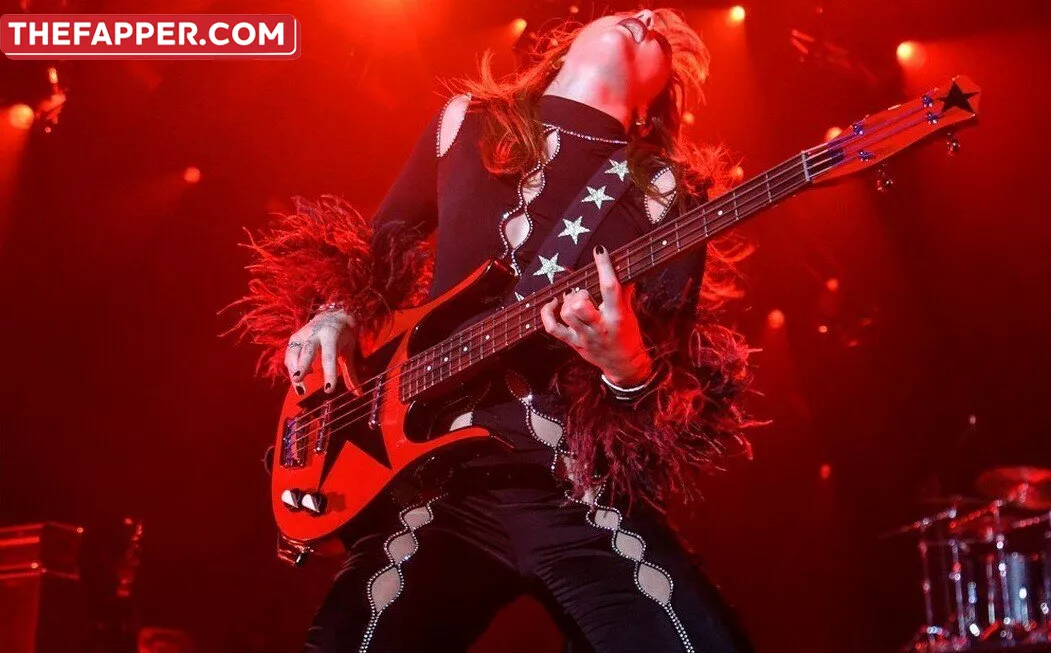 Victoria De Angelis  Onlyfans Leaked Nude Image #QI6bnLUmej