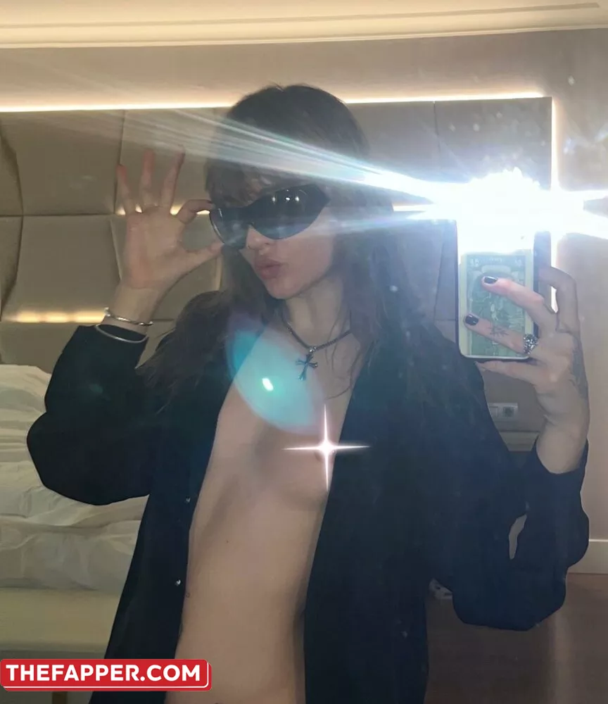 Victoria De Angelis  Onlyfans Leaked Nude Image #SwJXbBnTKs