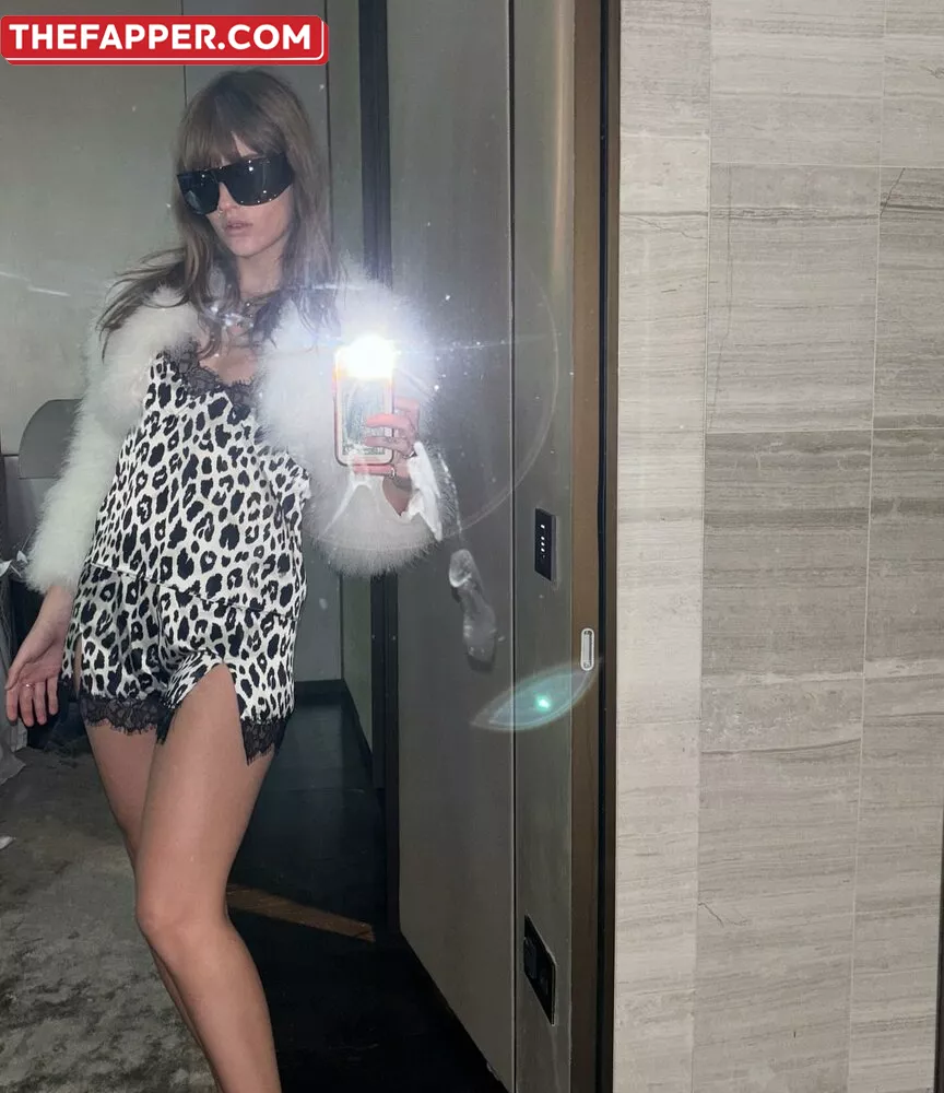 Victoria De Angelis  Onlyfans Leaked Nude Image #YoaO5sX223