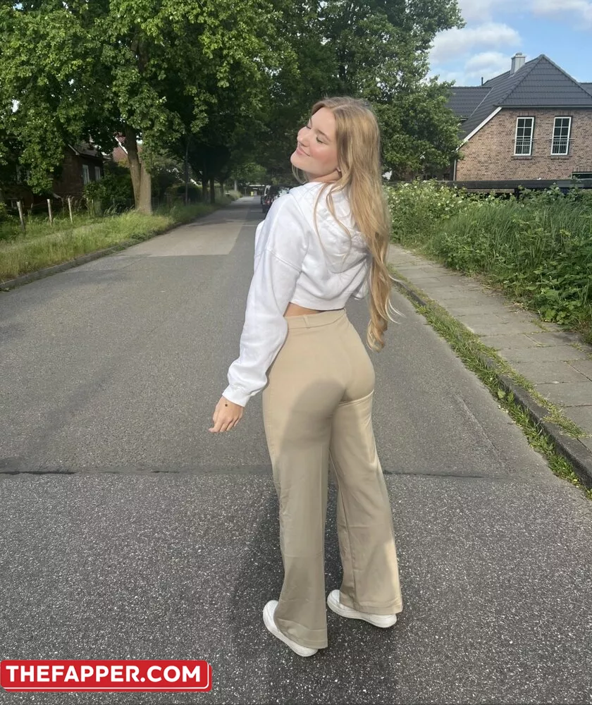 Vivien_esc  Onlyfans Leaked Nude Image #7KY3x9ZOB0