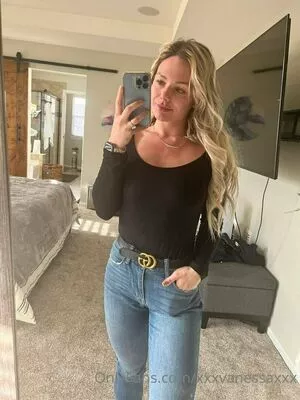 Xxxvanessaxxx Onlyfans Leaked Nude Image #EmK8W7UPtf