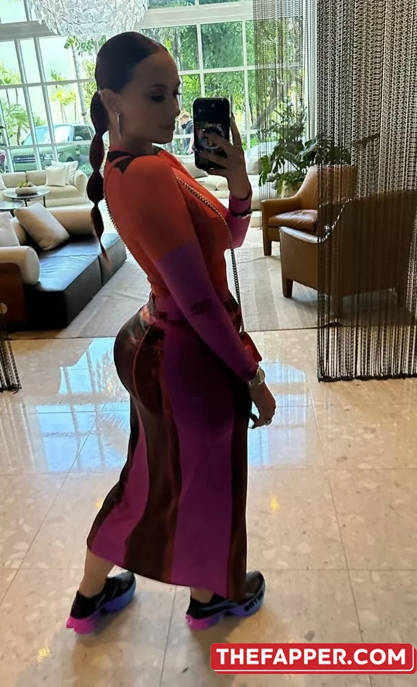 Yesjulz  Onlyfans Leaked Nude Image #17LZY7u1x1