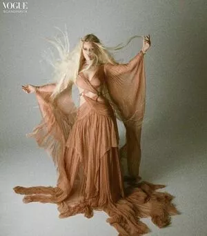 Zara Larsson Onlyfans Leaked Nude Image #1NsyqX2BP5