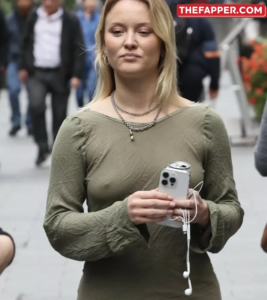 Zara Larsson  Onlyfans Leaked Nude Image #rIFGN5vRiN