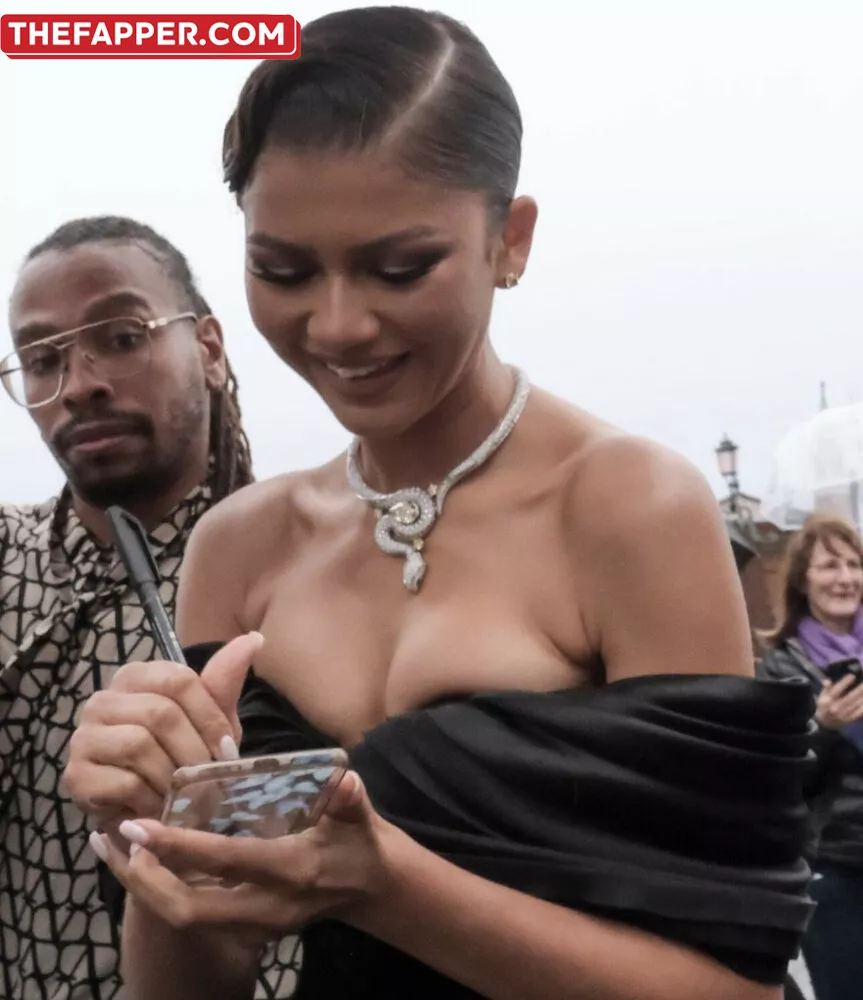 Zendaya  Onlyfans Leaked Nude Image #AvUFNWMiRW