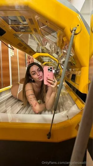 Ángeles Watters #wBjWuFAEvZ